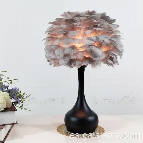 Lámpara de escritorio de plumas de estilo nórdico - decoración cálida